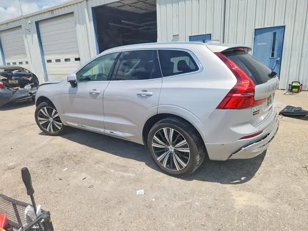 YV4L12RN7P1253824 2023 VOLVO XC60 - Image 2