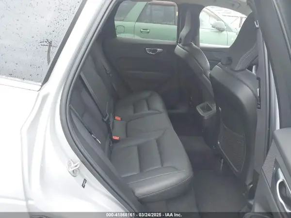 YV4L12RN9P1375763 2023 VOLVO XC60 - Image 8