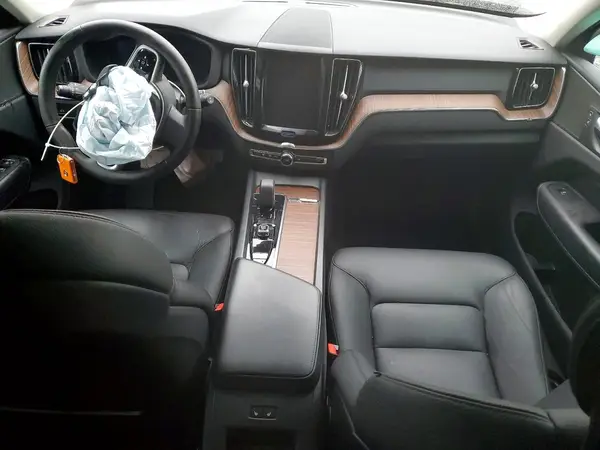 YV4L12RW1P1194262 2023 VOLVO XC60 - Image 8