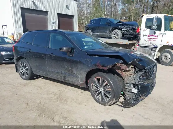 YV4L12RW1P1226384 2023 VOLVO XC60 - Image 1