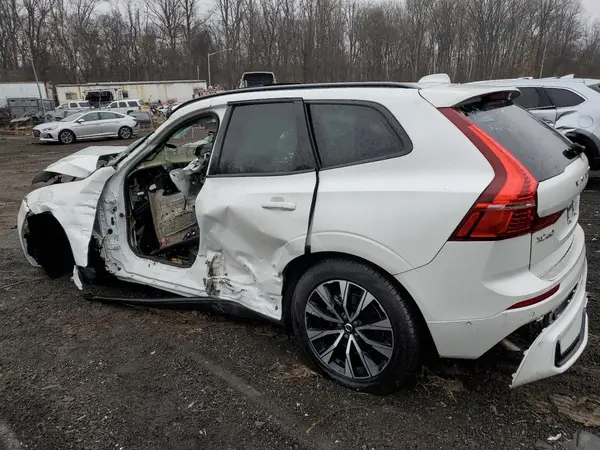 YV4L12RW5P1388910 2023 VOLVO XC60 - Image 2