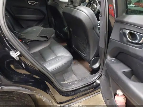 YV4L12RW7P1288940 2023 VOLVO XC60 - Image 8
