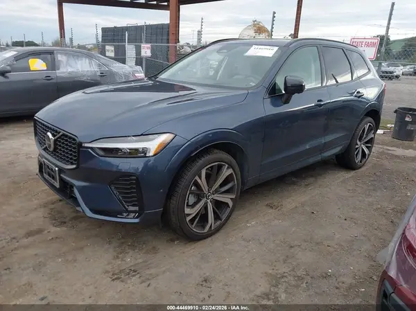 YV4L12RX2P1217055 2023 VOLVO XC60 - Image 2