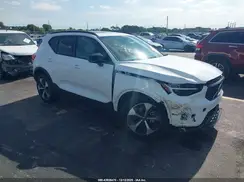 YV4L12UC2S2476880 2025 VOLVO XC40