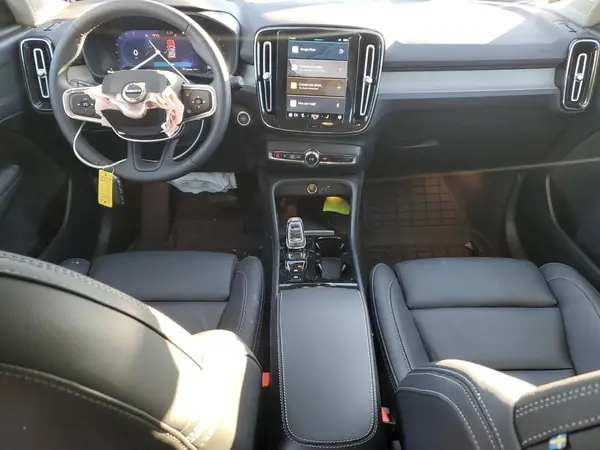 YV4L12UC2S2488009 2025 VOLVO XC40 - Image 8