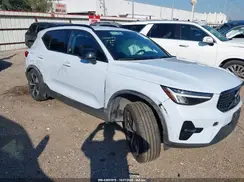 YV4L12UC2S2555370 2025 VOLVO XC40