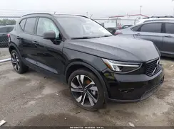YV4L12UC3S2500104 2025 VOLVO XC40