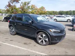 YV4L12UC4T2760268 2026 VOLVO XC40