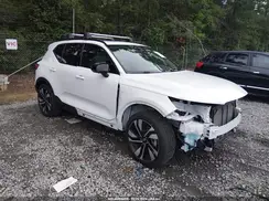 YV4L12UC5S2452945 2025 VOLVO XC40