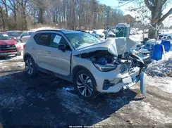YV4L12UC5S2455442 2025 VOLVO XC40