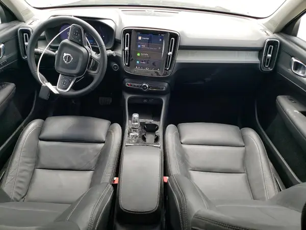 YV4L12UC5S2499988 2025 VOLVO XC40 - Image 8