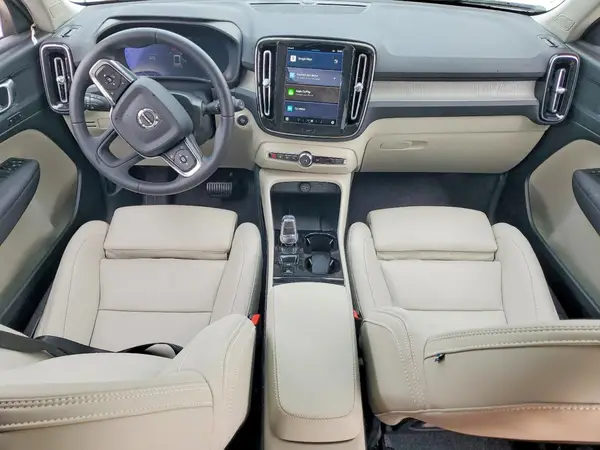 YV4L12UC5S2609227 2025 VOLVO XC40 - Image 8