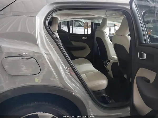 YV4L12UC7S2534997 2025 VOLVO XC40 - Image 8