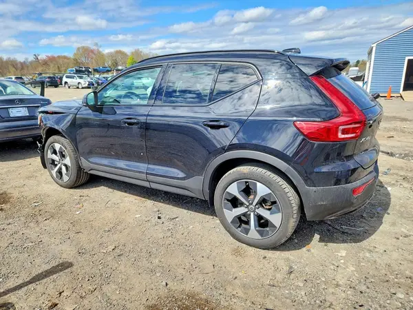 YV4L12UC7S2558863 2025 VOLVO XC40 - Image 2