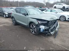 YV4L12UC7S2605017 2025 VOLVO XC40