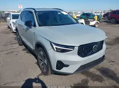 YV4L12UC7T2776643 2026 VOLVO XC40