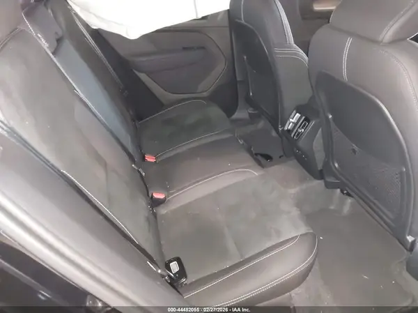 YV4L12UC8S2570441 2025 VOLVO XC40 - Image 8