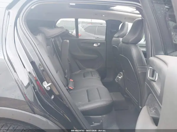 YV4L12UC9S2531583 2025 VOLVO XC40 - Image 8