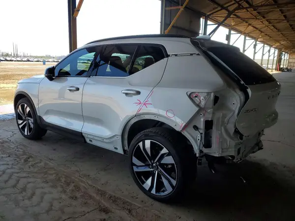 YV4L12UCXS2458207 2025 VOLVO XC40 - Image 2