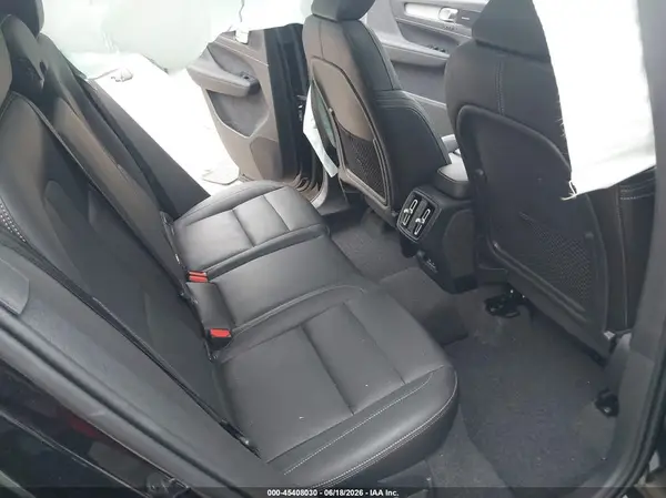 YV4L12UCXS2517336 2025 VOLVO XC40 - Image 8