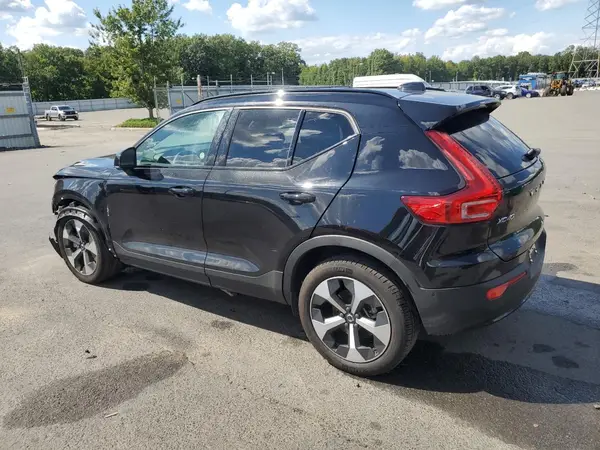YV4L12UCXS2575995 2025 VOLVO XC40 - Image 2