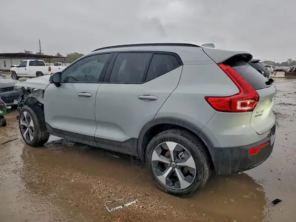YV4L12UCXT2676309 2026 VOLVO XC40 - Image 2
