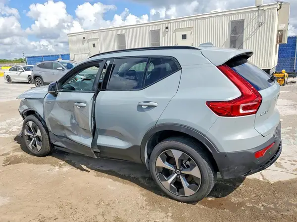 YV4L12UCXT2719840 2026 VOLVO XC40 - Image 2