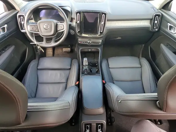 YV4L12UCXT2719840 2026 VOLVO XC40 - Image 8