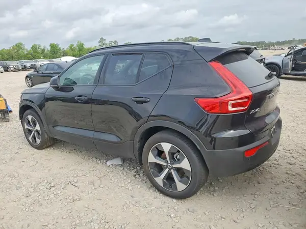 YV4L12UCXT2727906 2026 VOLVO XC40 - Image 2