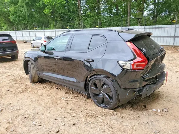 YV4L12UD3T2761937 2026 VOLVO XC40 - Image 2