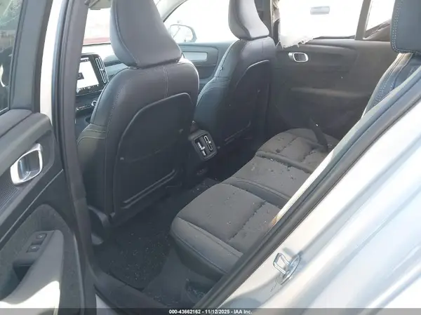 YV4L12UE0S2589292 2025 VOLVO XC40 - Image 8