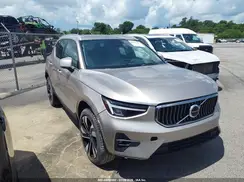 YV4L12UE1P2049974 2023 VOLVO XC40