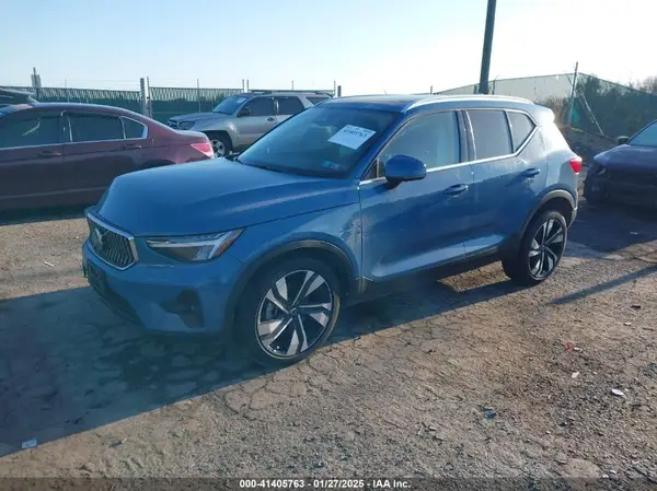 YV4L12UE1R2216840 2024 VOLVO XC40 - Image 2