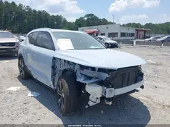 YV4L12UE1R2378533 2024 VOLVO XC40