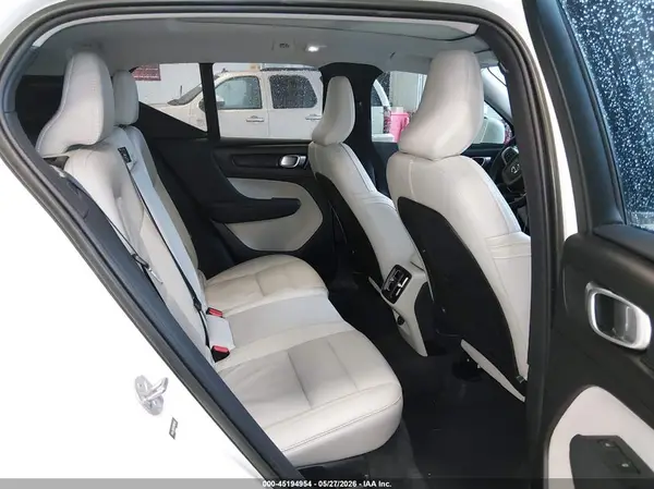 YV4L12UE2P2987143 2023 VOLVO XC40 - Image 8