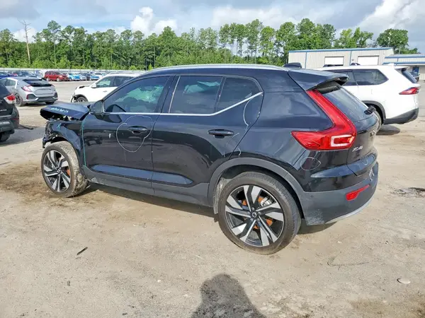 YV4L12UE2S2486066 2025 VOLVO XC40 - Image 2