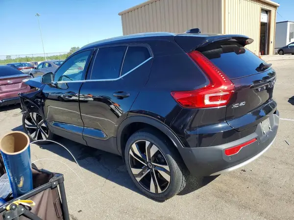 YV4L12UE3R2203829 2024 VOLVO XC40 - Image 2