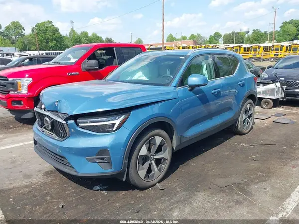 YV4L12UE3R2303719 2024 VOLVO XC40 - Image 2