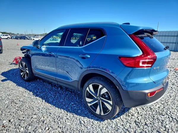 YV4L12UE4P2012577 2023 VOLVO XC40 - Image 2