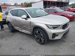 YV4L12UE5P2952032 2023 VOLVO XC40
