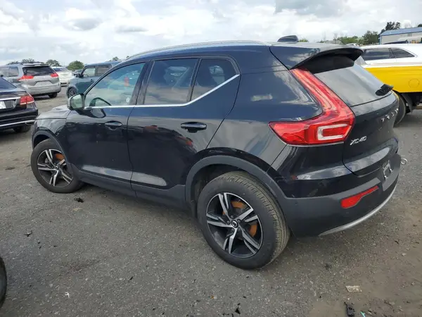 YV4L12UE5P2962611 2023 VOLVO XC40 - Image 2