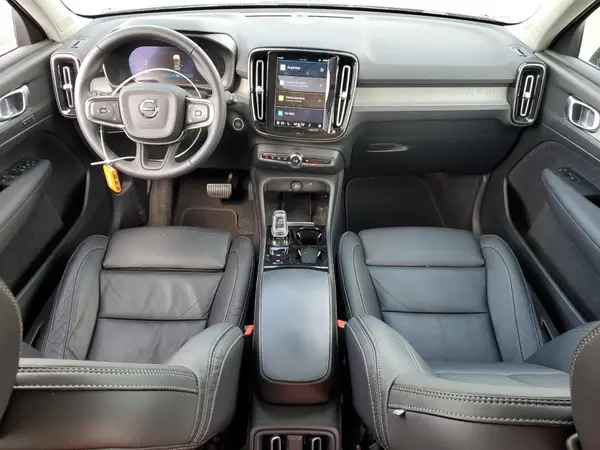 YV4L12UE5P2962611 2023 VOLVO XC40 - Image 8