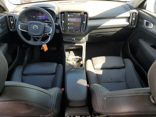YV4L12UE5R2241014 2024 VOLVO XC40 - Image 8