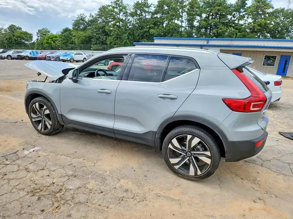 YV4L12UE6R2218874 2024 VOLVO XC40 - Image 2
