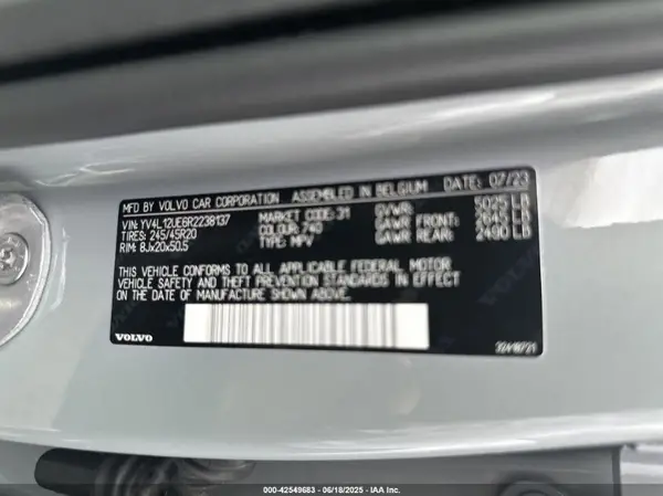 YV4L12UE6R2238137 2024 VOLVO XC40 - Image 8