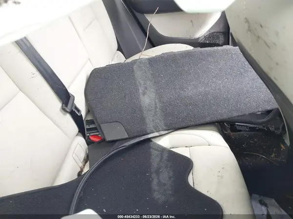 YV4L12UE7P2051602 2023 VOLVO XC40 - Image 8