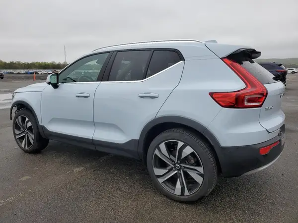 YV4L12UE7R2224361 2024 VOLVO XC40 - Image 2