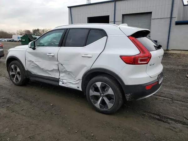 YV4L12UE7S2458294 2025 VOLVO XC40 - Image 2