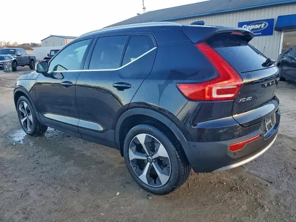 YV4L12UE7S2574255 2025 VOLVO XC40 - Image 2