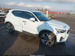 YV4L12UE8R2314411 2024 VOLVO XC40